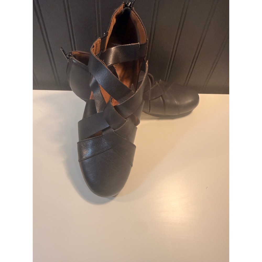 Cobb Hill Black Leather Cage Heel Sandals CI6228 Women 9.5 M Back Zip Round Toe